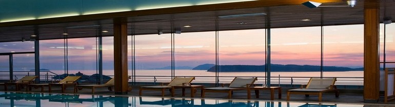 Hotel Palace - indoor pool view